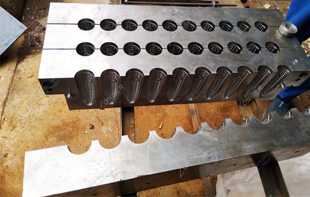 wafer ice cream cone making machine detail